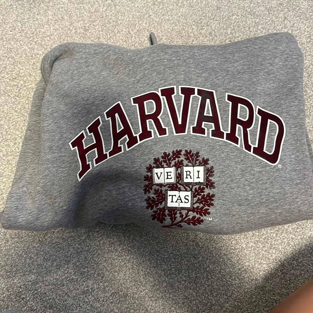 Harvard medium hoodie
